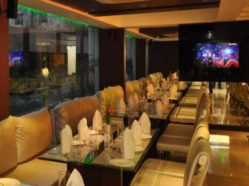 Kempton Hotel Kolkata Eksteriør bilde